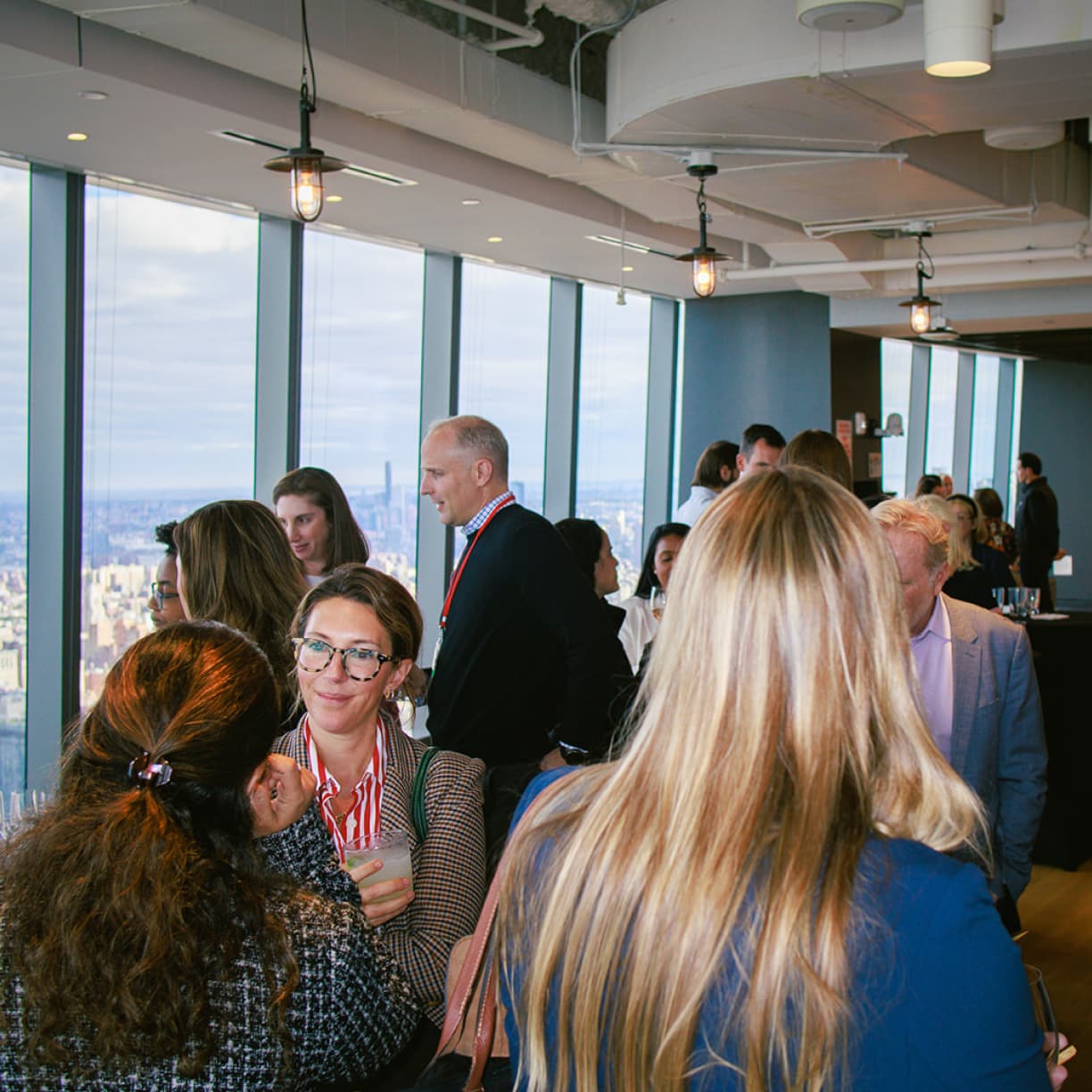 AlumniManagementJobs_Hero