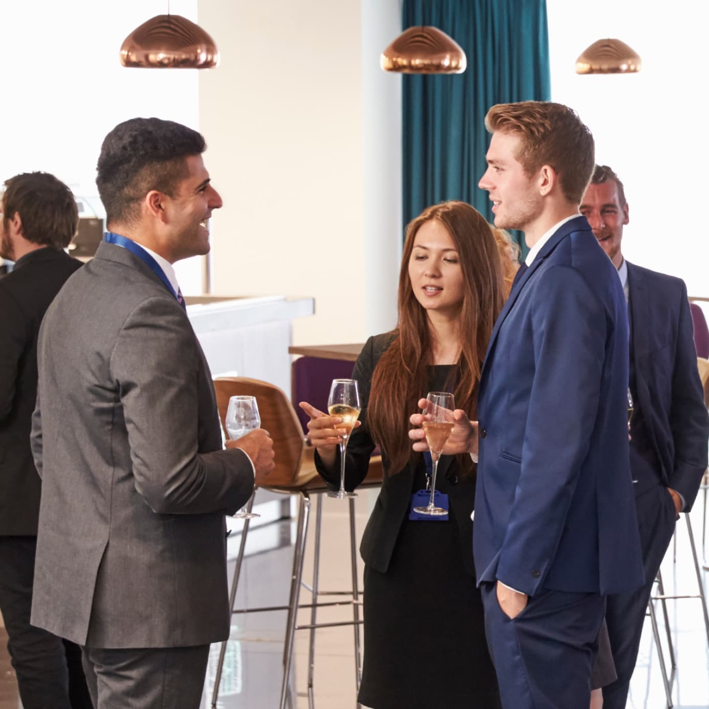 CorporateAlumniManagement_Hero_Photo