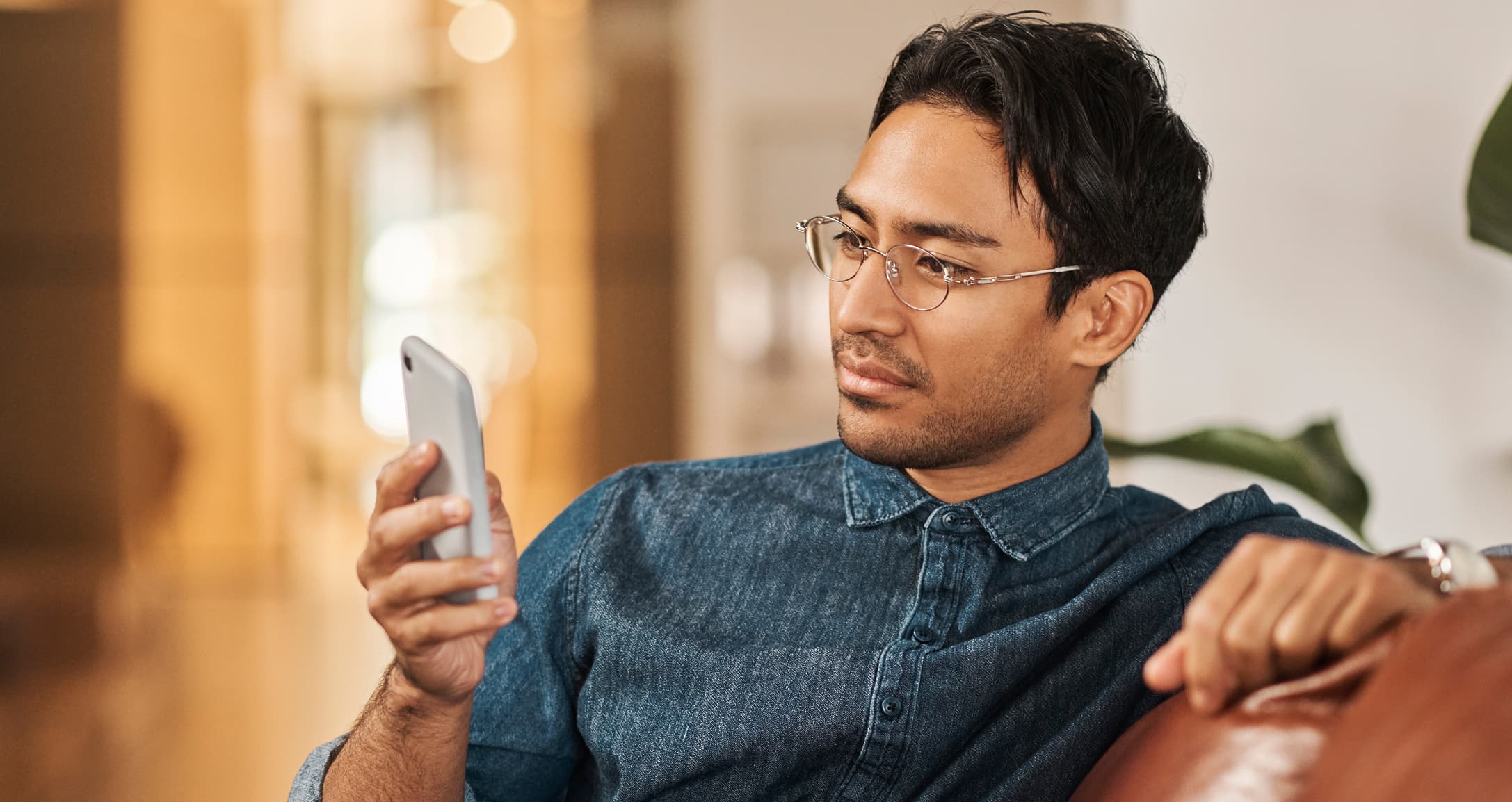 MobileApp_Hero_Third Item